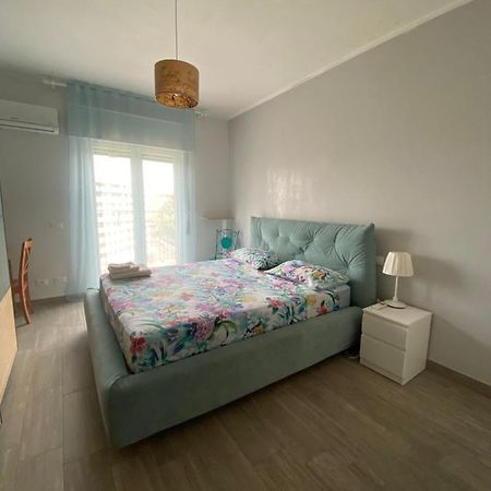 Bed and Breakfast Tres Joli Roma Esterno foto